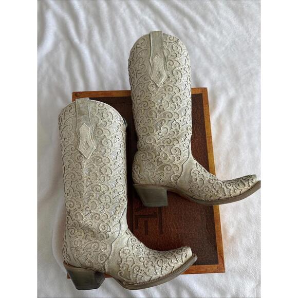 Corral Boots Shoes - CORRAL WMNS 8 WHITE GLITTER OVERLAY & EMBROIDERY TRIAD SNIP TOE COWBOY BOOT GLOW